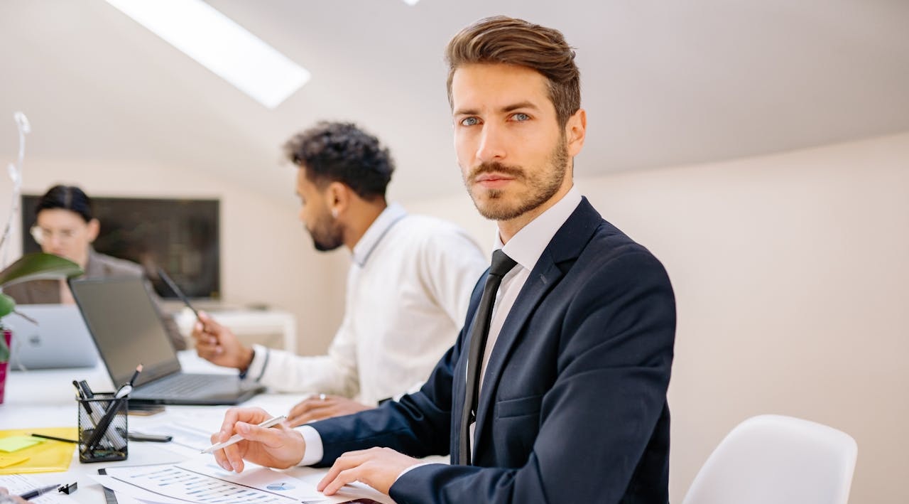 Te simți blocat profesional? Managementul vânzărilor: un curs gratuit ce ți-ar putea schimba cariera!