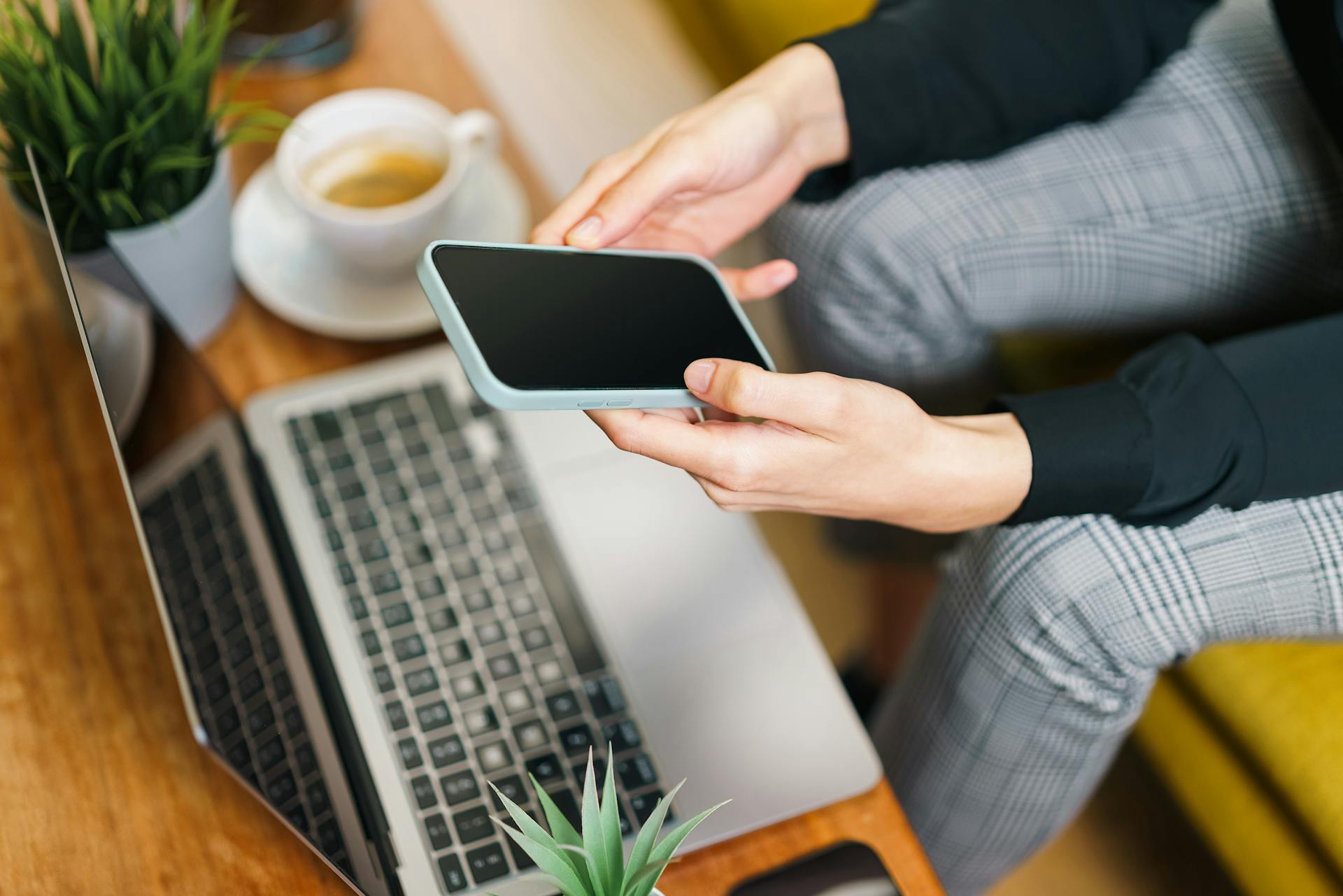 Cum îți poate crește salariul o certificare în competențe digitale?